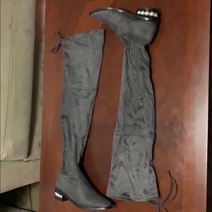 Over the knee gray suede boots